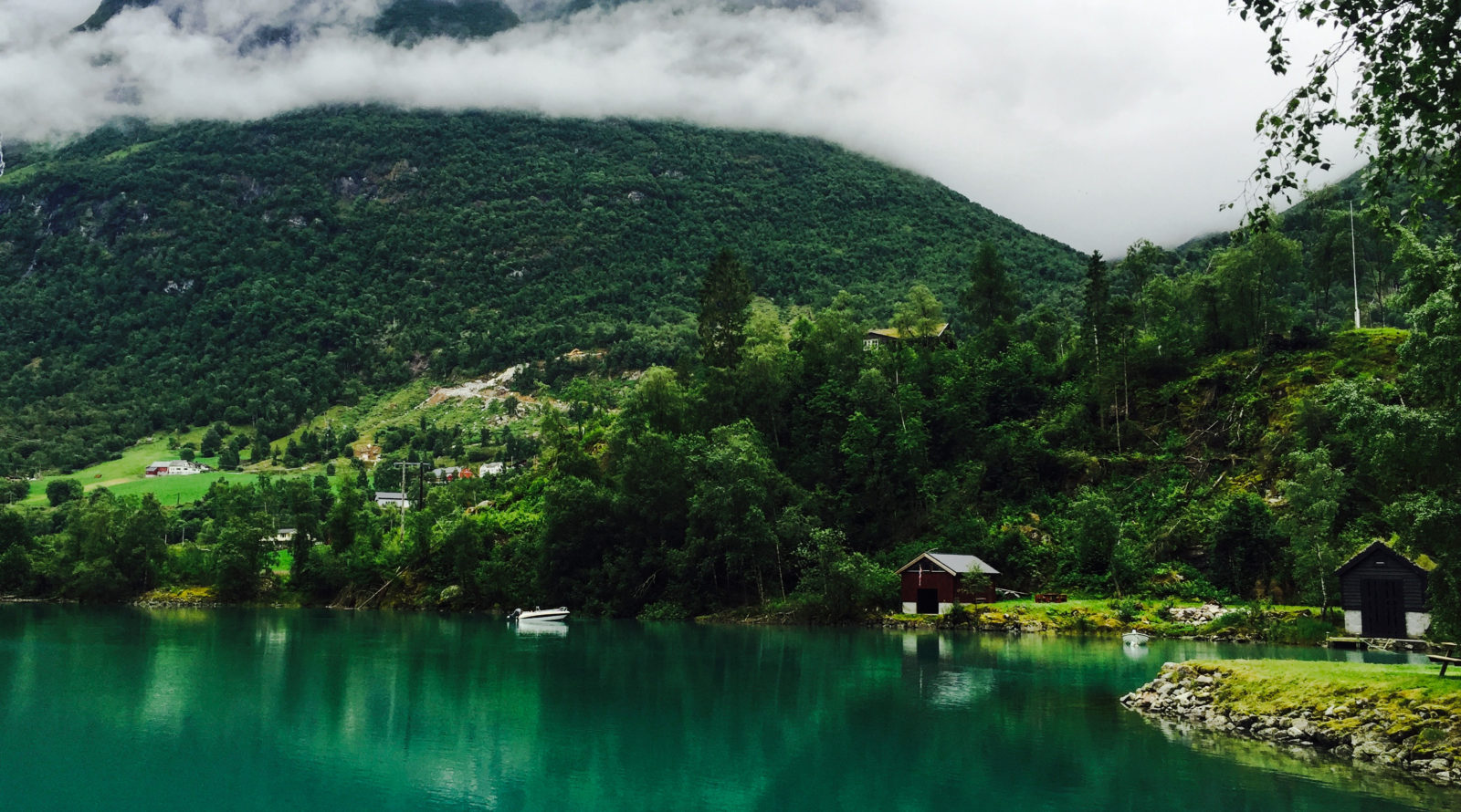 Lake Oldevatnet