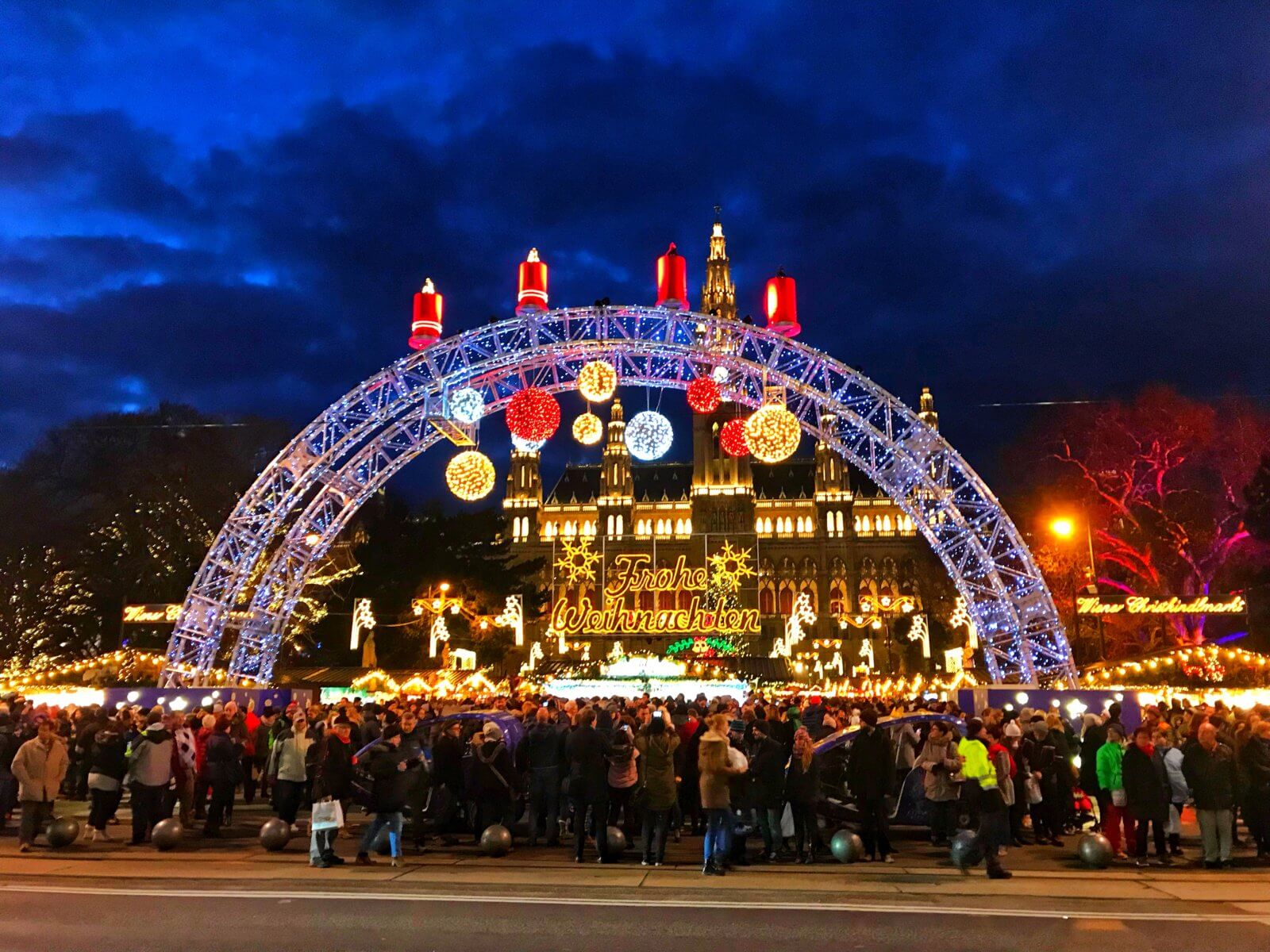 A Guide to Austria's Best Christmas Markets - Hopping Feet