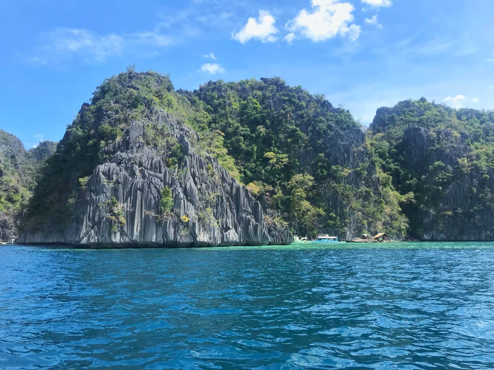 Island hopping tour in Coron