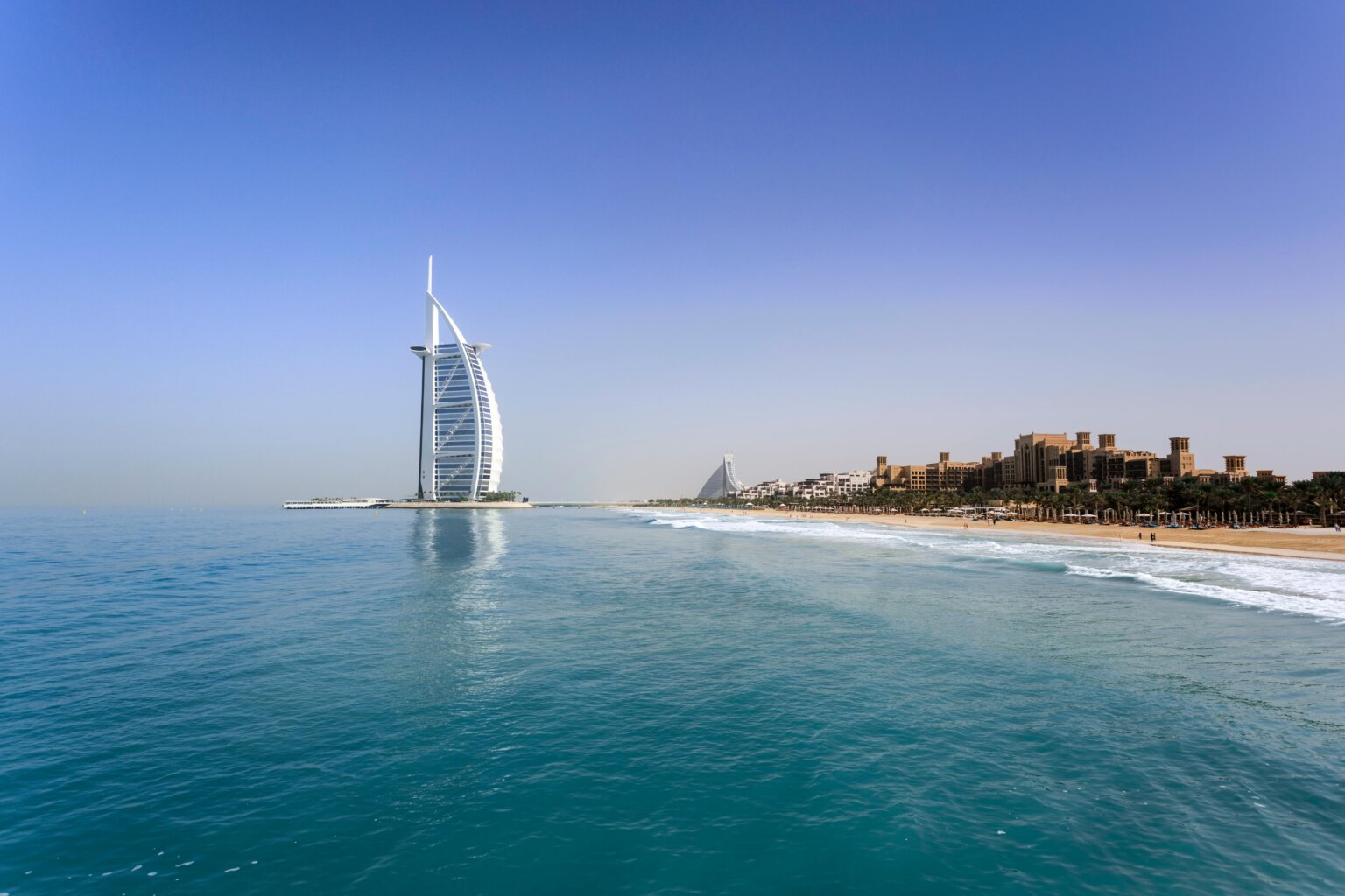 7 Reasons Why You Should Visit Dubai
